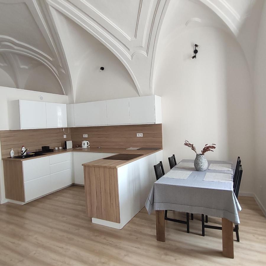 Apartman U Klavdie 班斯卡-比斯特里察 外观 照片